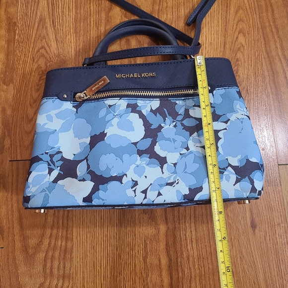 Michael Kors Hailee XS Crossbody Satchel in Navy Floral with Gold-tone Hardware - Picture 13 of 16
